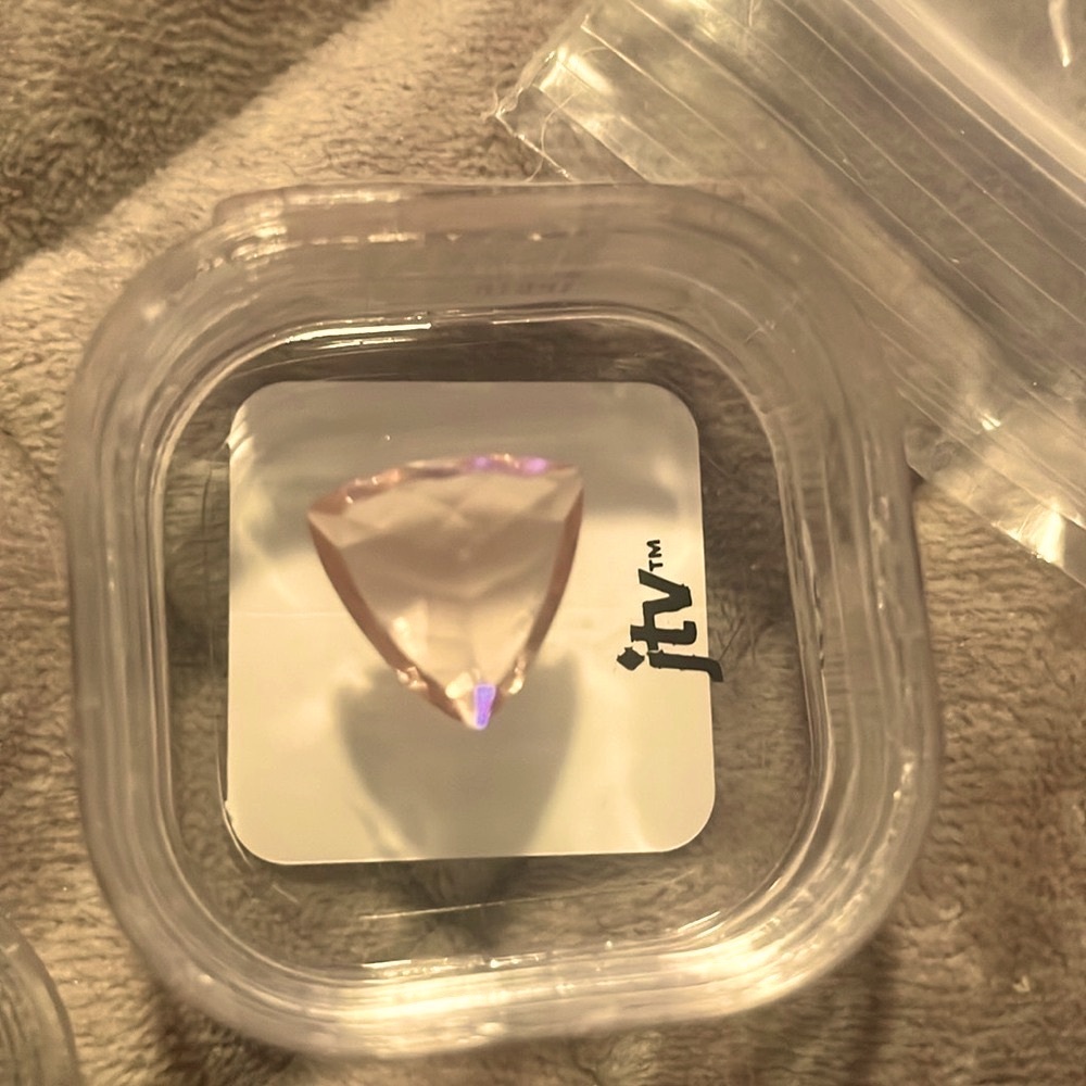 Triangular 2ctw Approx. Stone Morgonite Loose Gem… - image 2